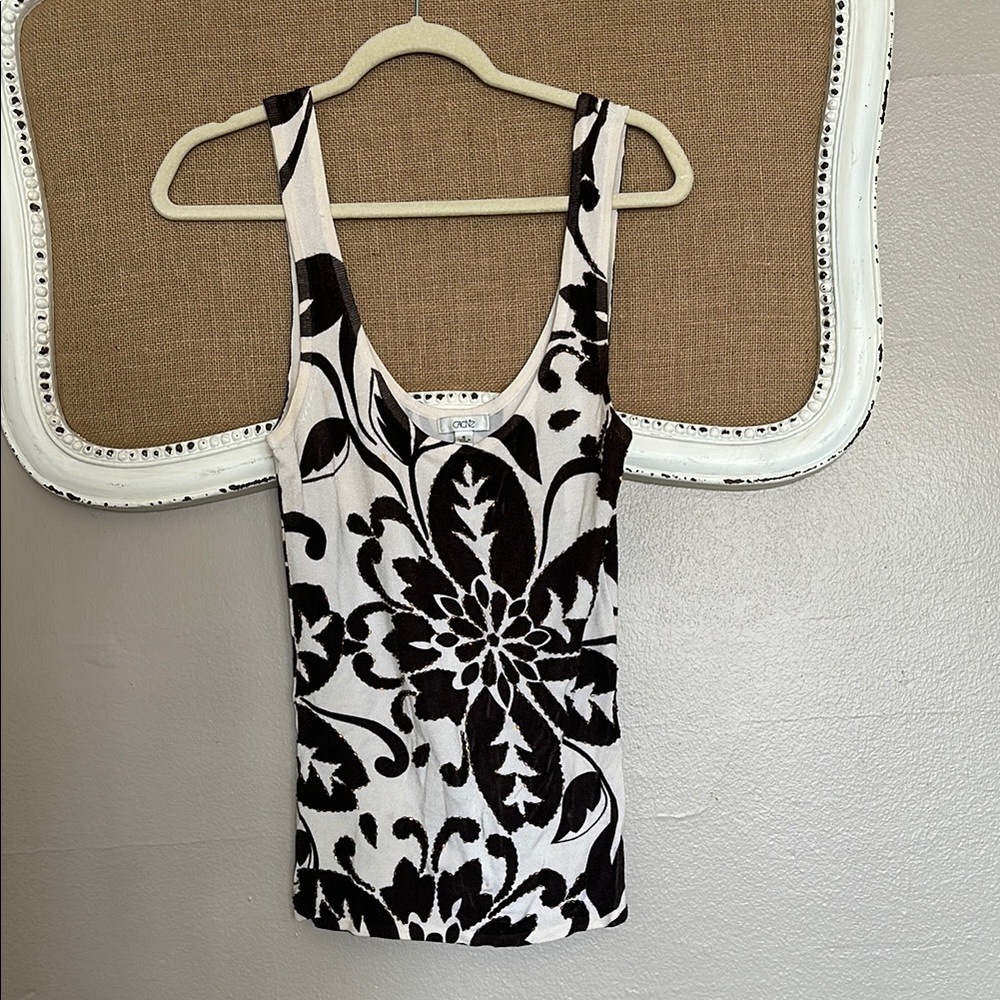 Caché Brown and White Fitted Sleeveless Tank Top